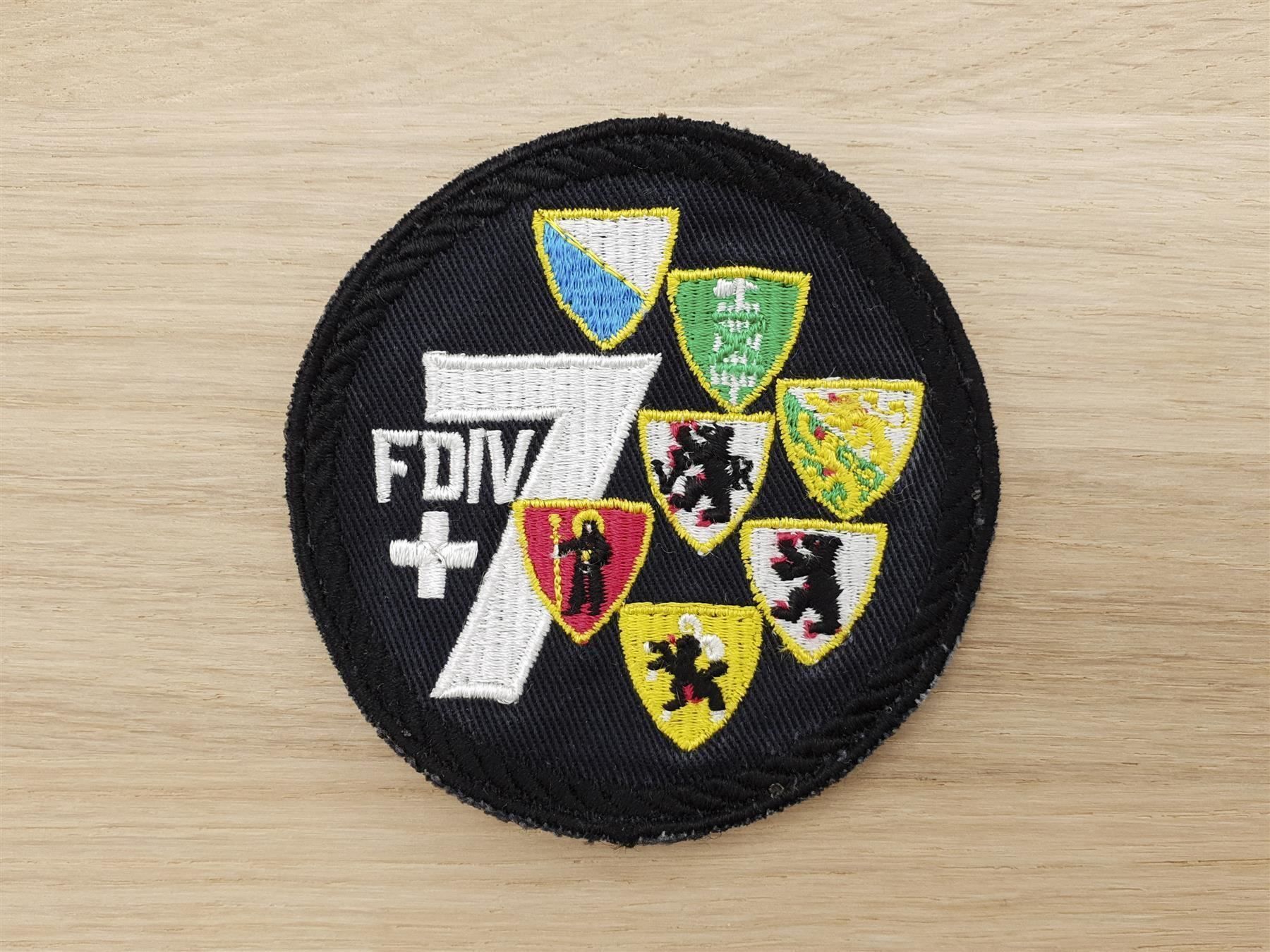 Placchette & Badge: Badge F DIV 7 Felddivision schwarz – Usato da Erlinsbach venduto da S700
