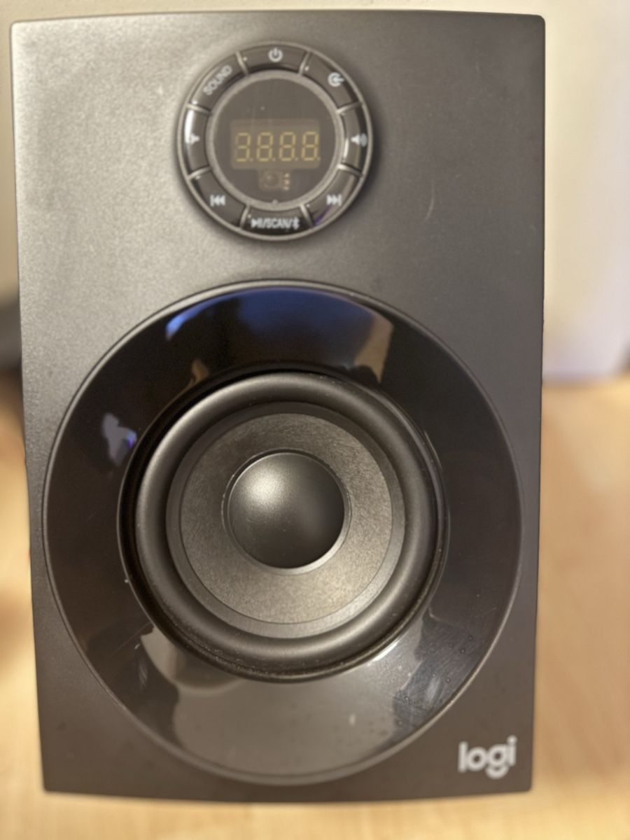 Logitech Casse acustiche: Lautsprecher System Logitech 5.1 schwarz gebraucht – Usato da Moosseedorf venduto da ram_c65w 1