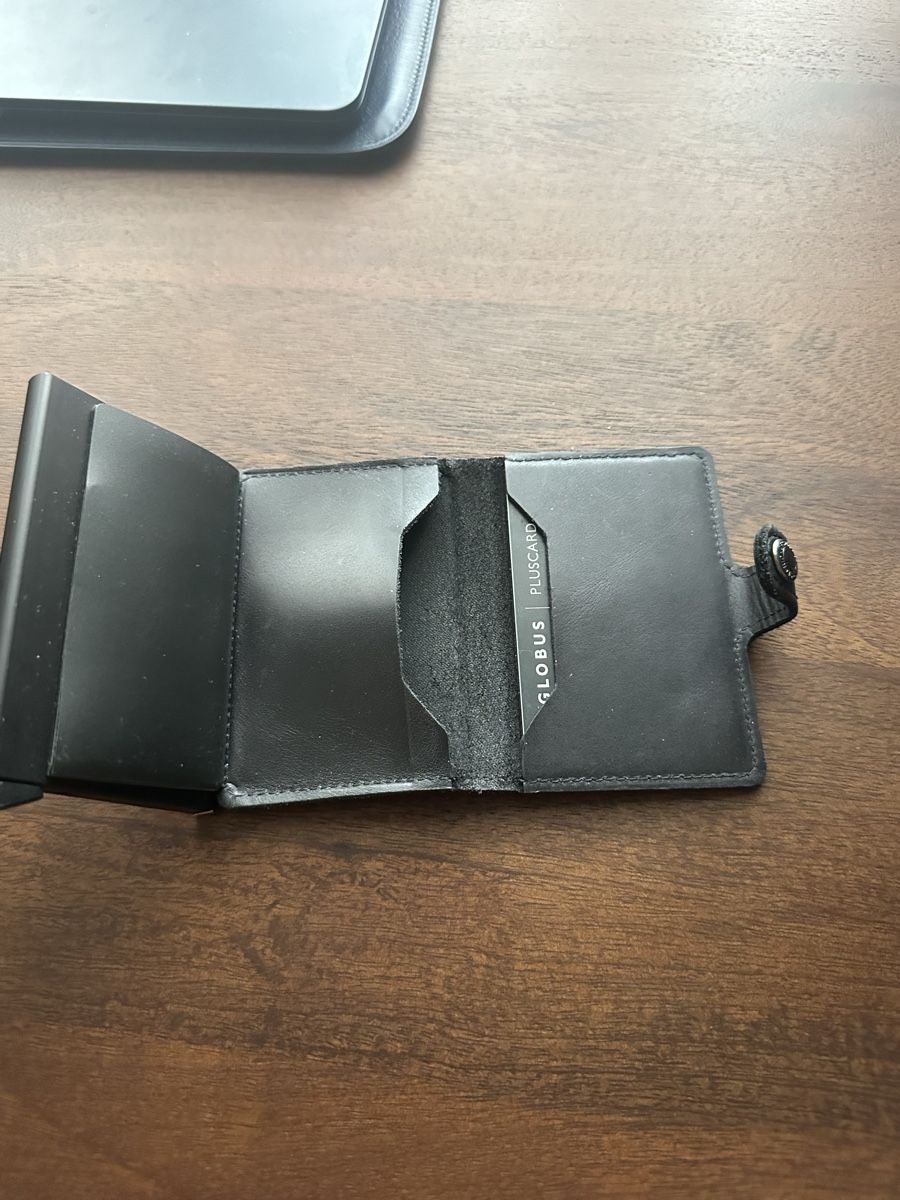 Secrid Brieftaschen: Secrid Wallet – Gebraucht aus Gommiswald von RafG 1