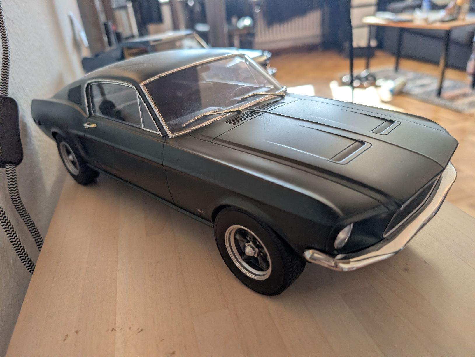 Ford Modellini d'auto: Norev Ford Mustang 1:12 – Usato da Roggwil BE venduto da MA-4900 3
