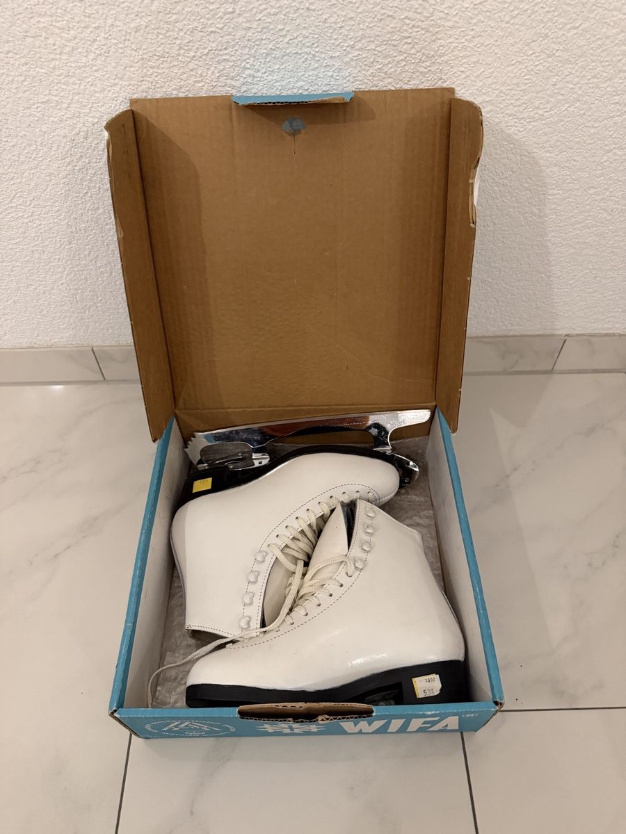 Pattini da ghiaccio: WIFA Eiskunstlaufschuhe Goldstar – Nuovo (secondo la descrizione) da Seengen venduto da Gegu2
