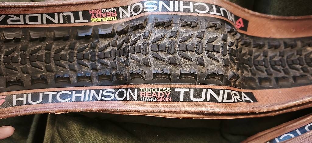 Pièces détachées: Hutchinson Thundra – D'occasion à Balsthal par GravelDudz 1