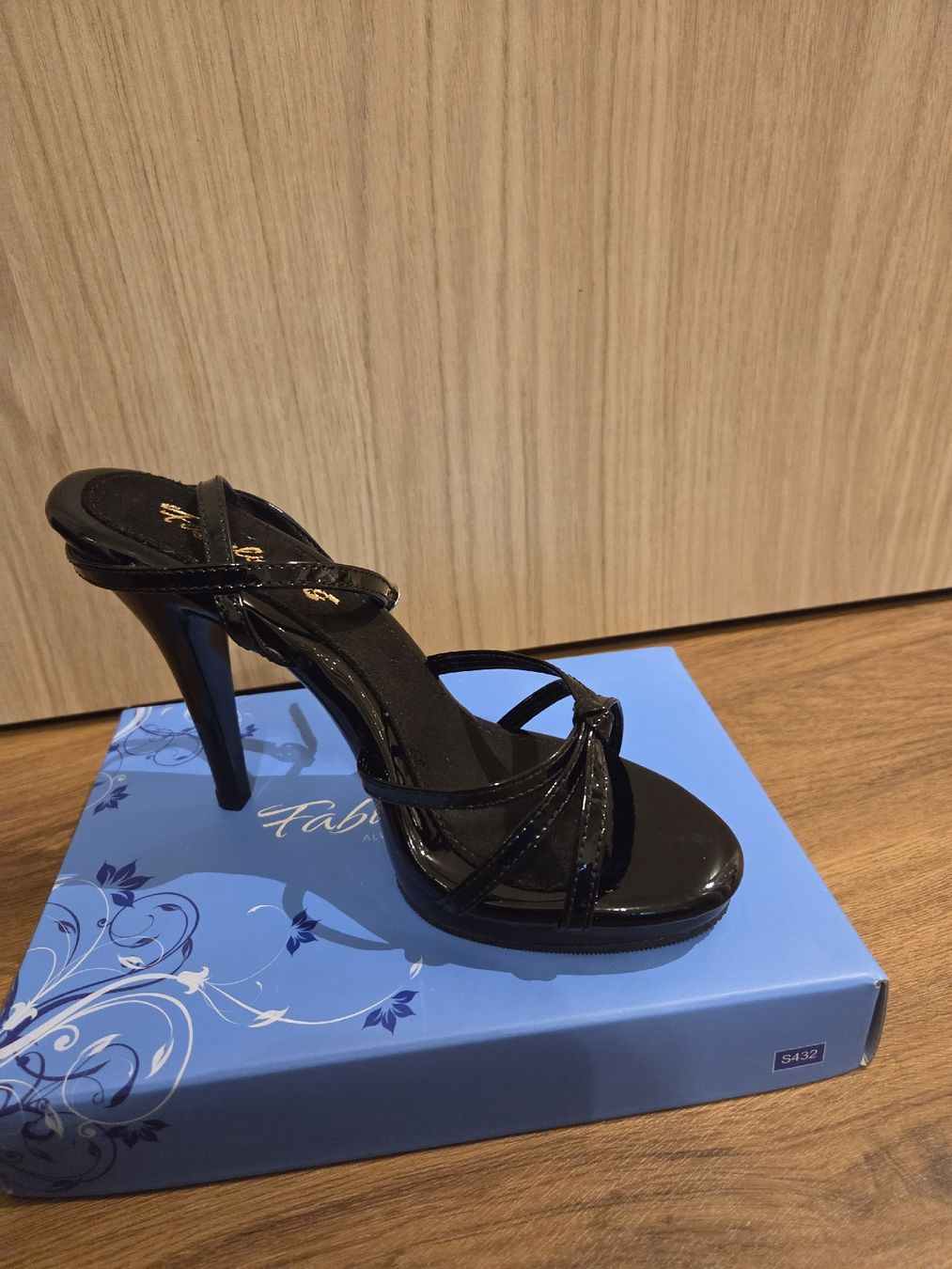 Scarpe da donna: PLEASER FLAIR 436 Gr. 38 schwarz lack – Nuovo (secondo la descrizione) da Schöftland venduto da deutz00 3