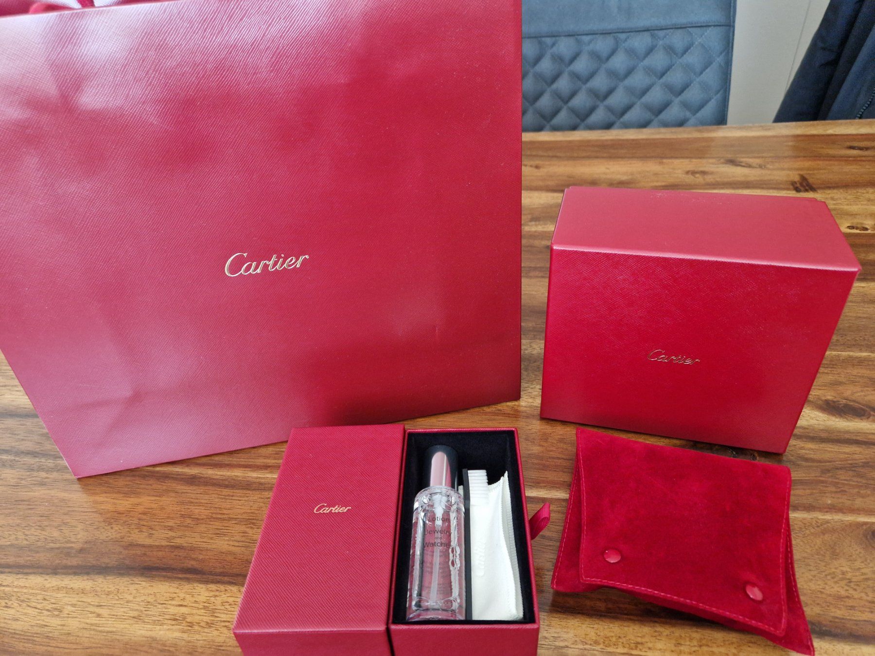 Cartier Orologi: Santos De Cartier Medium (WSSA0029) – Usato da Schaffhausen venduto da m_h2cq 4