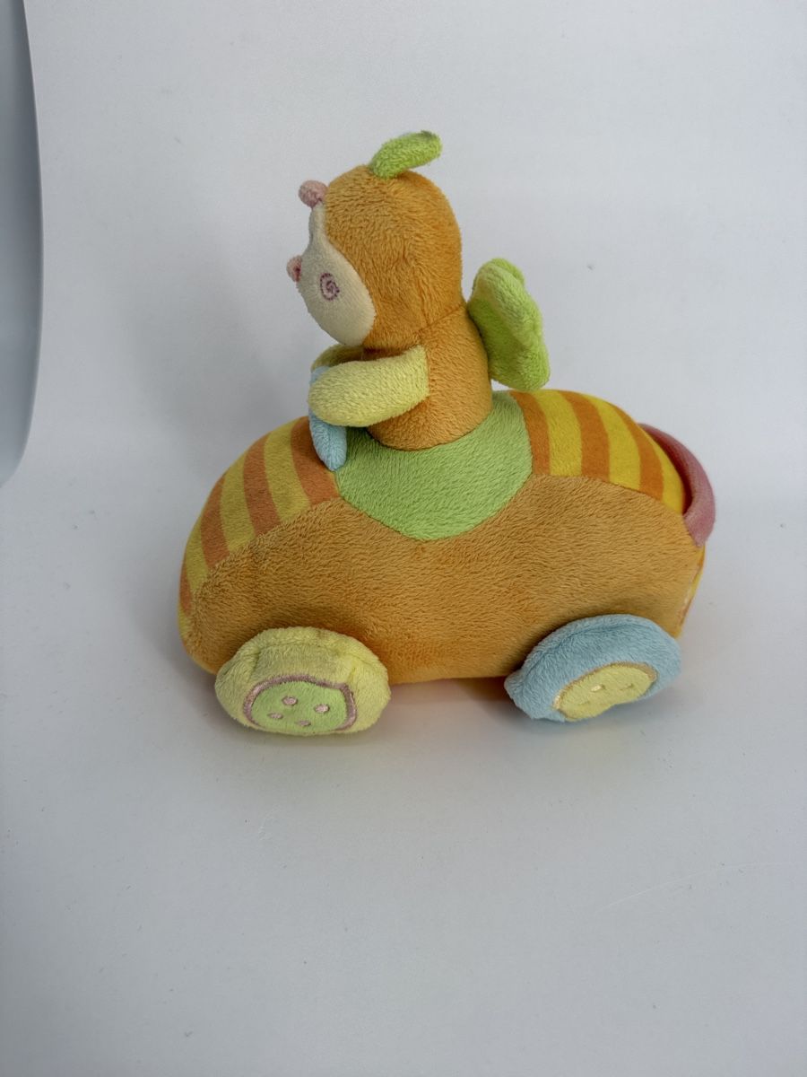 Jouets: Plüschtier/ Stofftier Auto mit Figur  – D'occasion à Auenstein par moin.