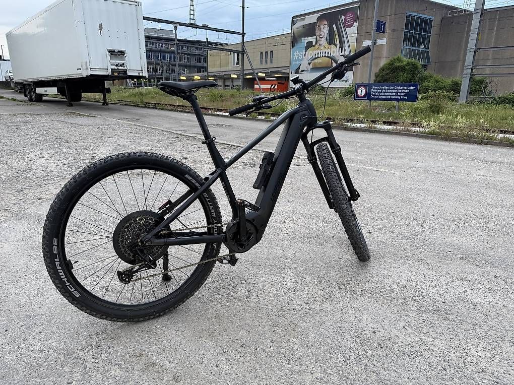 Biciclette: Leopard 2.0 E-MTB inkl. Licht und Schloss – Usato da Aesch BL venduto da Amir-04red