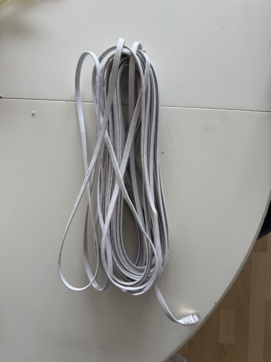 Kabel: Flat Network Cable Ethernet Cat 8 White 20m  – Gebraucht aus Wallisellen von ori_nsj2