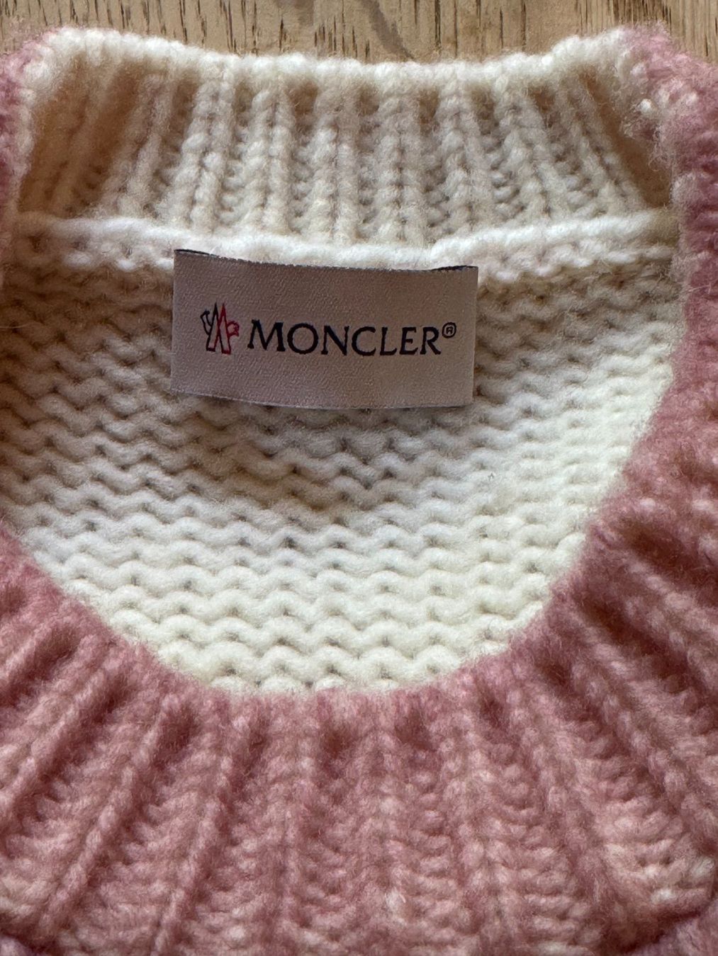 Moncler Maglioni & Felpe: Pull Moncler Small – Usato da Oeschseite venduto da -Luxury-On-Line- 3