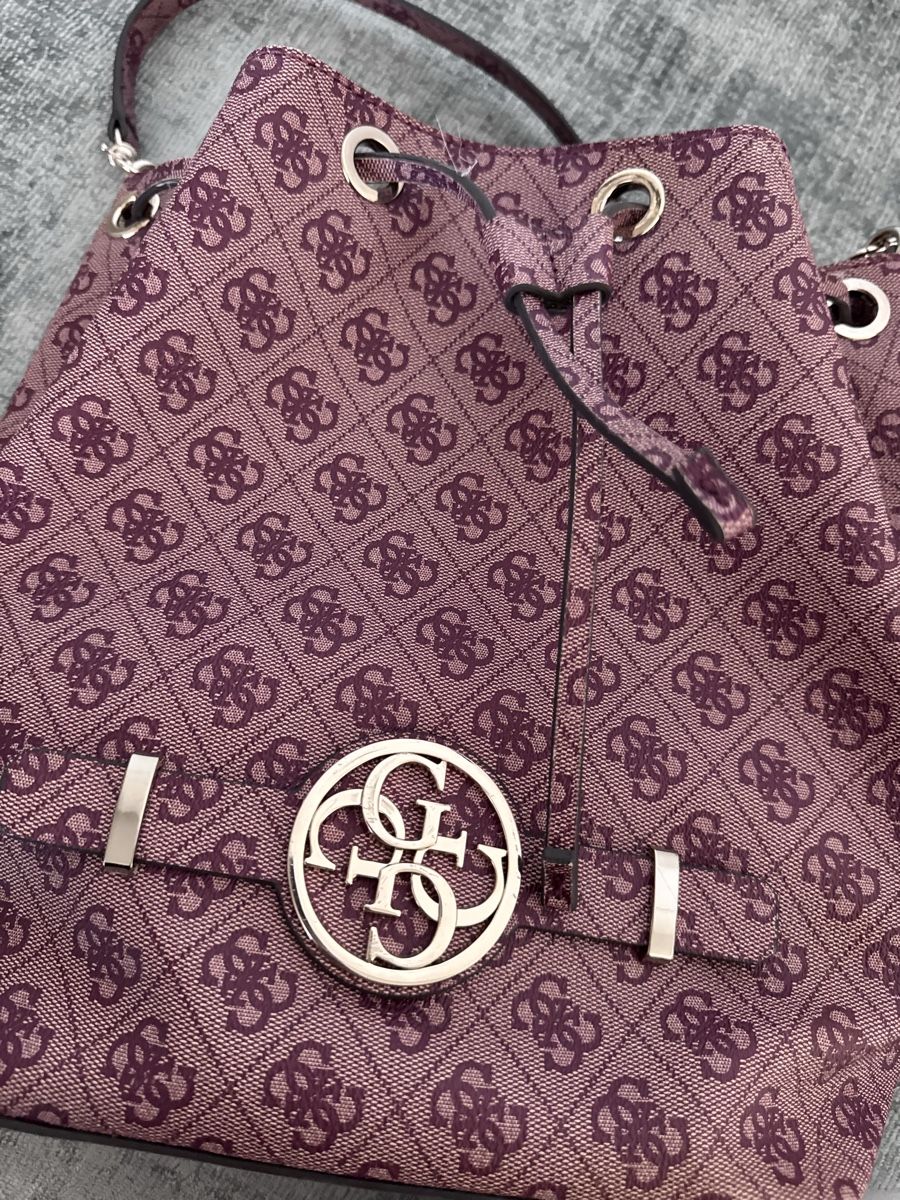 Guess Sacs femmes: GUESS Tasche – D'occasion à Gossau SG par EMK230815 3