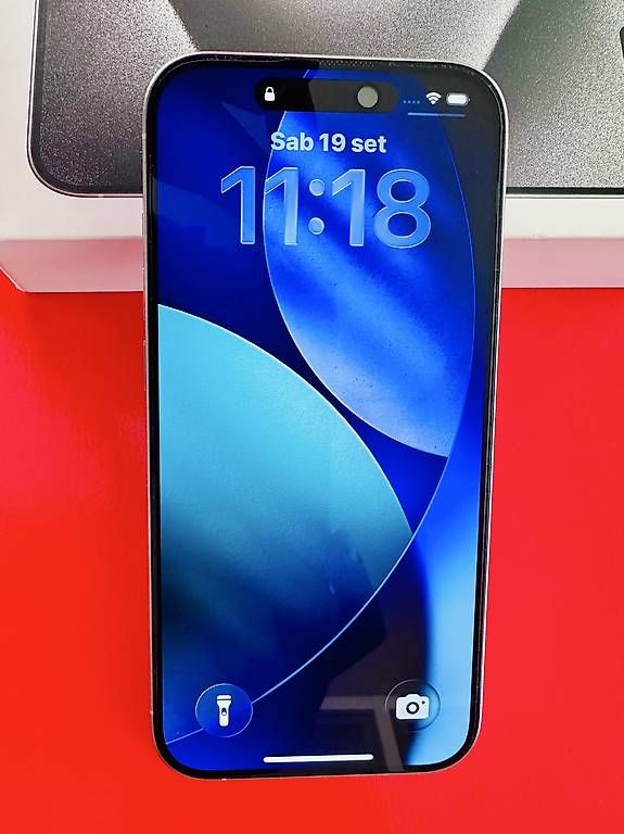 Portables: iPhone 15 Pro – D'occasion à St. Gallen par sul_7txd