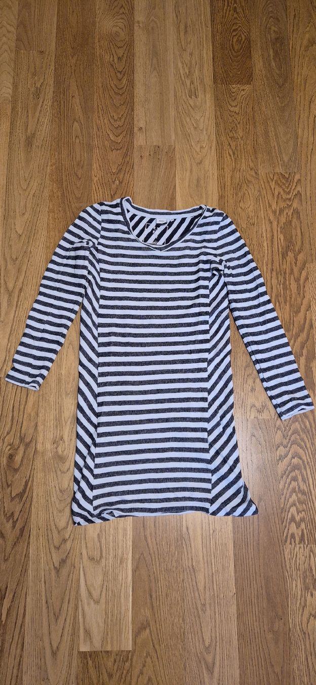 Robes: Object Kleid (Gr. XS) – D'occasion à Hettlingen par _.ch_