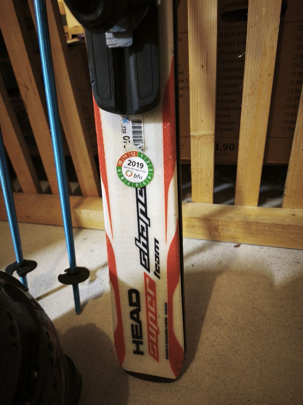 Head Skis: Ski Set HEAD Super Shape Team Ski 147cm mit Stöcken & Schuhe – D'occasion à Männedorf par Laura000 2