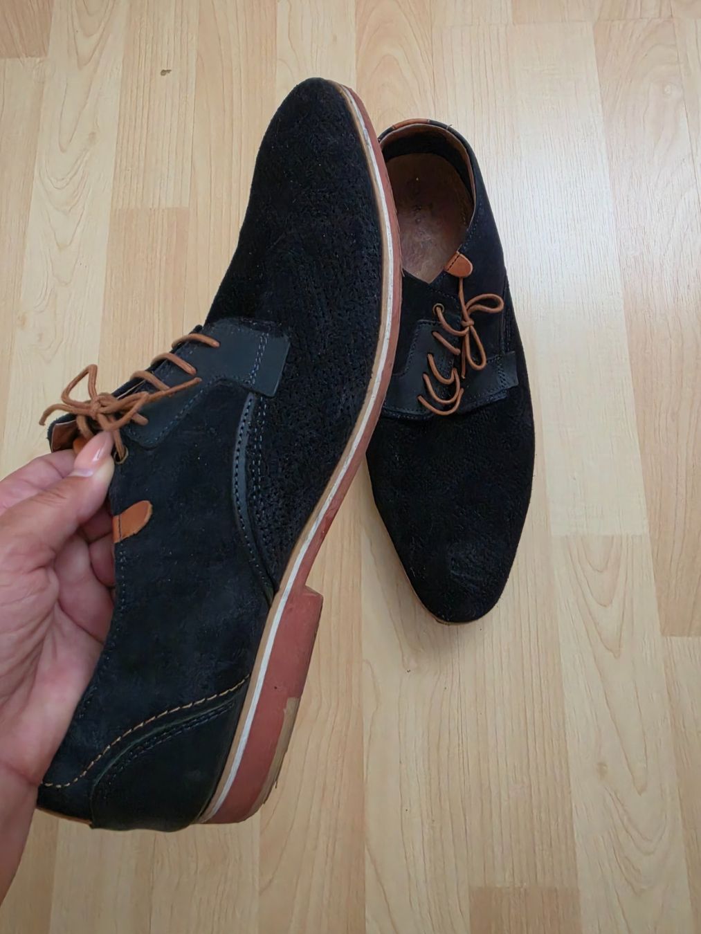 Scarpe da uomo: Herrenschuhe Echtleder Schwarz Gr. 46 – Usato da Birr venduto da V-K 1