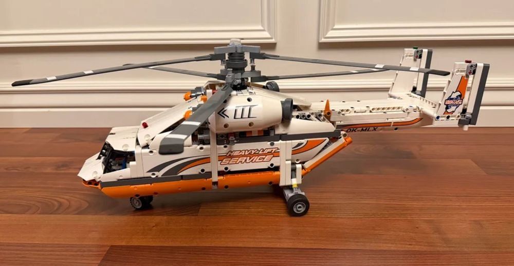 Lego Jeux de construction: LEGO Technic 42052 Heavy Lift Helicopter – D'occasion à Selkingen par gwendolynx 2