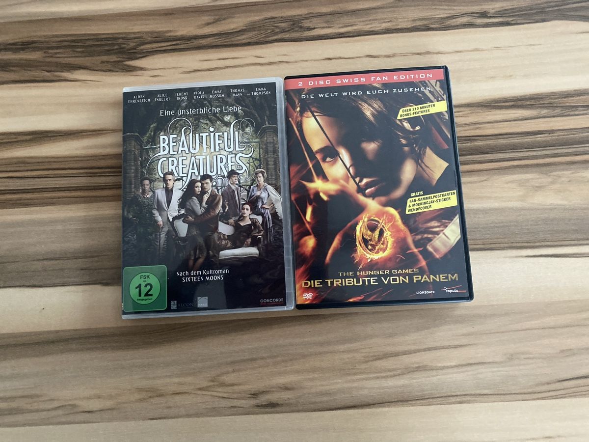 Tous les DVDs: Beautiful Creatures & Tribute von Panem DVD – D'occasion à Wilen b. Wil par Patricia11