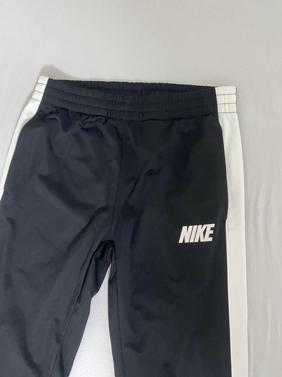 Pantalons: Trainerhosen – D'occasion à Pratteln par fra_rd8j 1