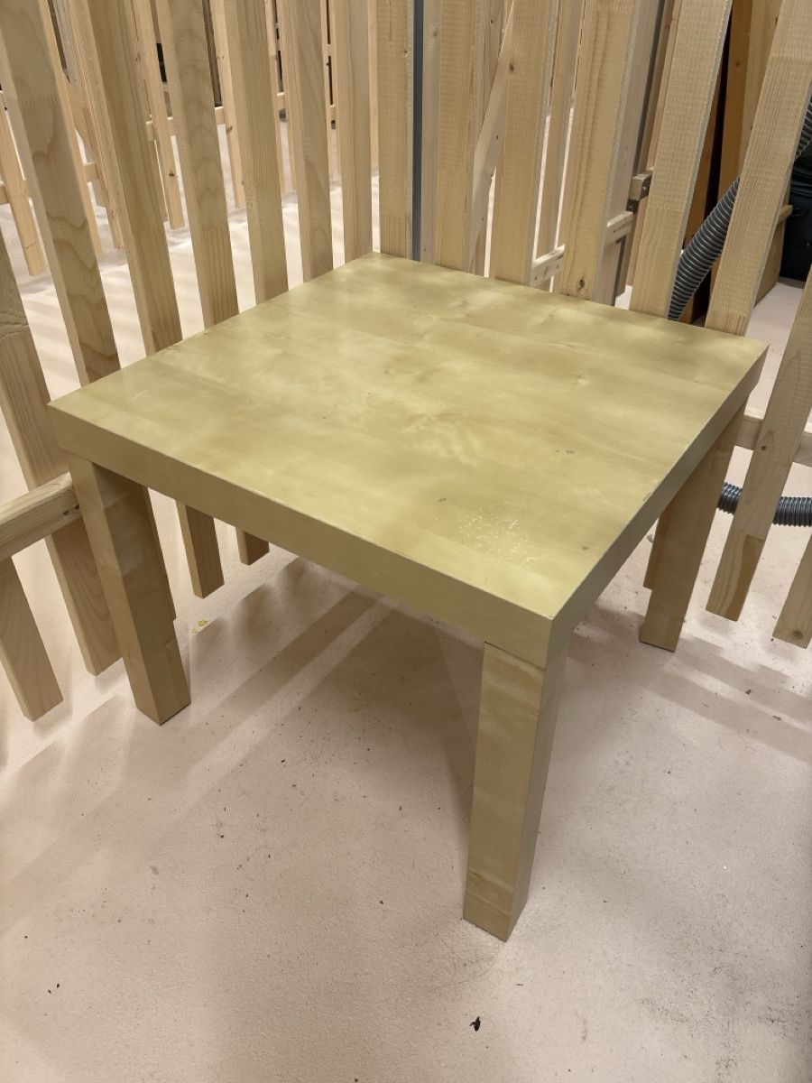 Ikea Tavoli: GRATIS IKEA Beistelltisch LACK ABHOLUNG 8047 – Usato da Sarnen venduto da leonie.vera