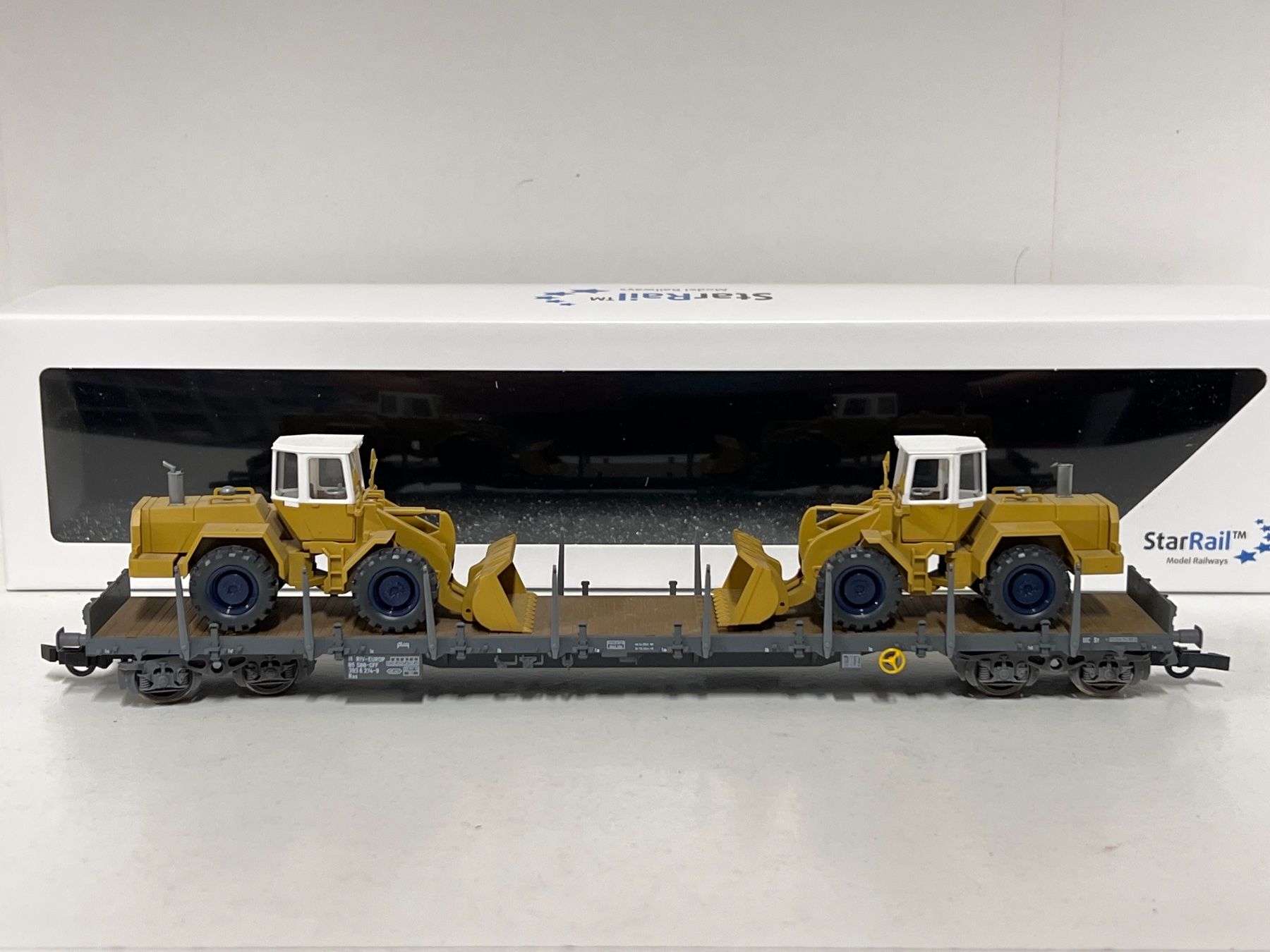 Fleischmann Modellini di ferrovie: Fleischmann  SBB  beladen mit Bulldozer H0 DC – Usato da Geroldswil venduto da TopTrain54