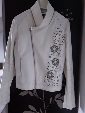 Belle veste Desigual en simili cuir