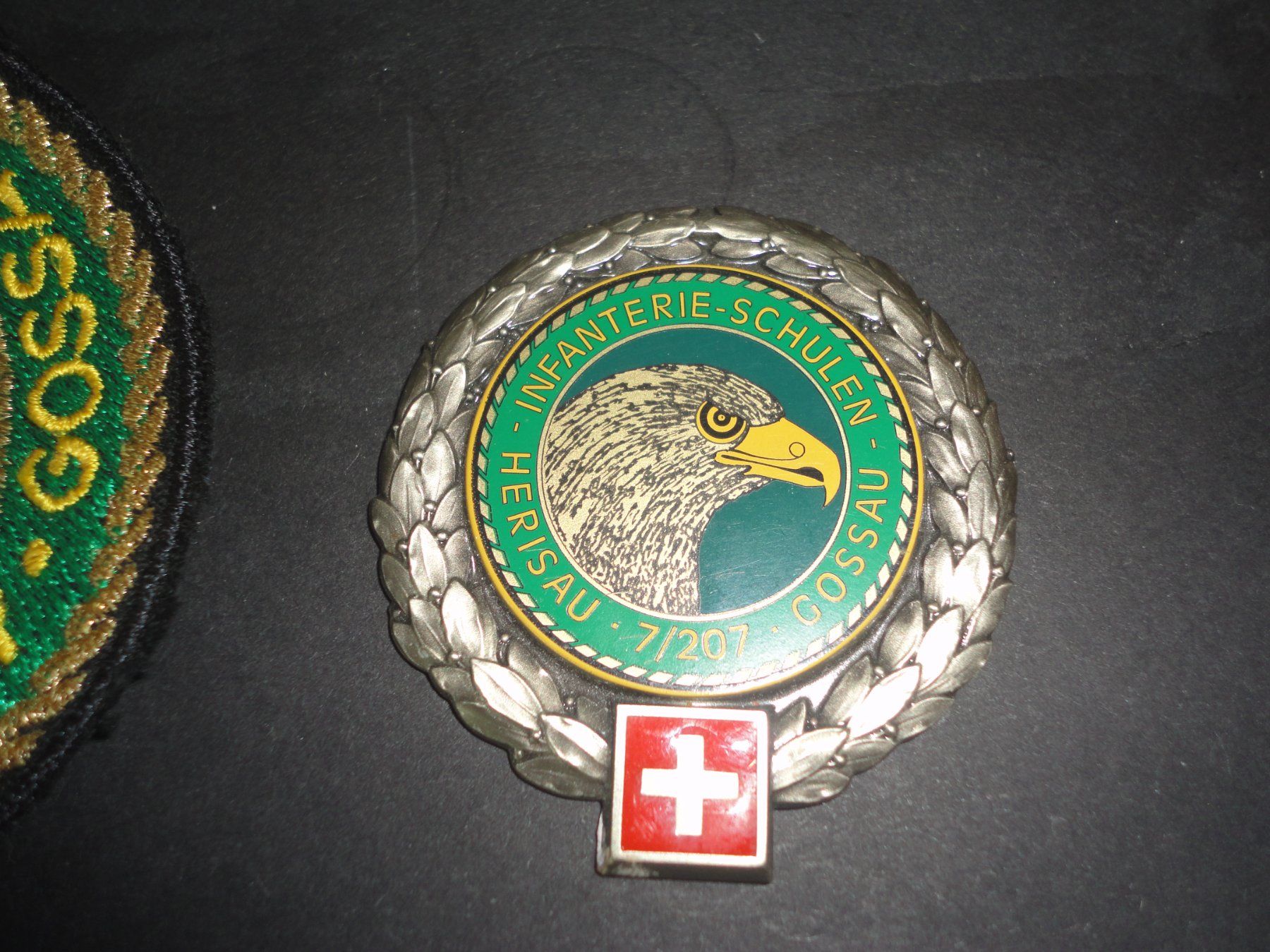 Schweizer Armee Placchette & Badge: Militär – Usato da Triengen venduto da Freren52 2
