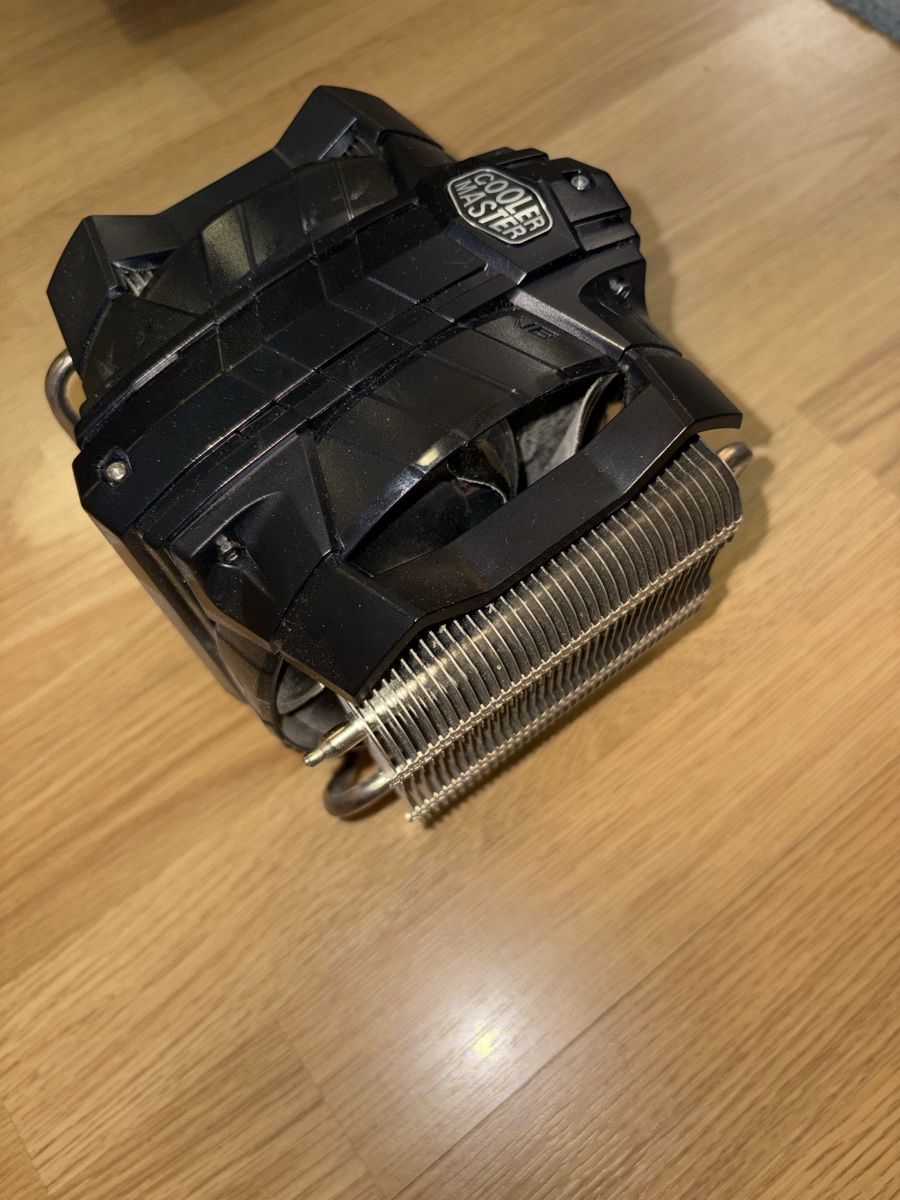 Componenti elettronici: Dissipatore cooler master – Usato da Zürich venduto da pie_6ccs 1