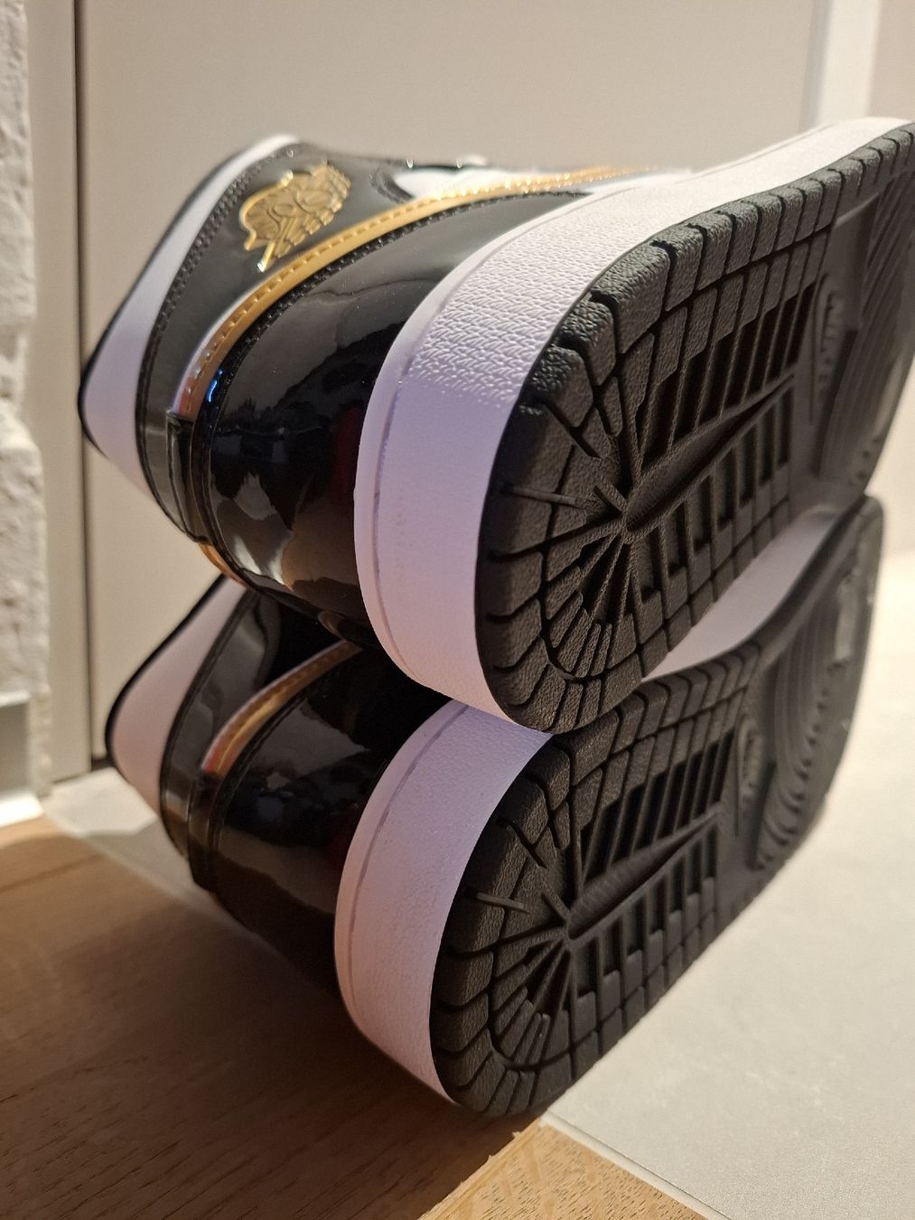Jordan Scarpe da uomo: Jorda 1 Mid 44 – Nuovo e nell'imballaggio originale da Fraubrunnen venduto da Hady87 4
