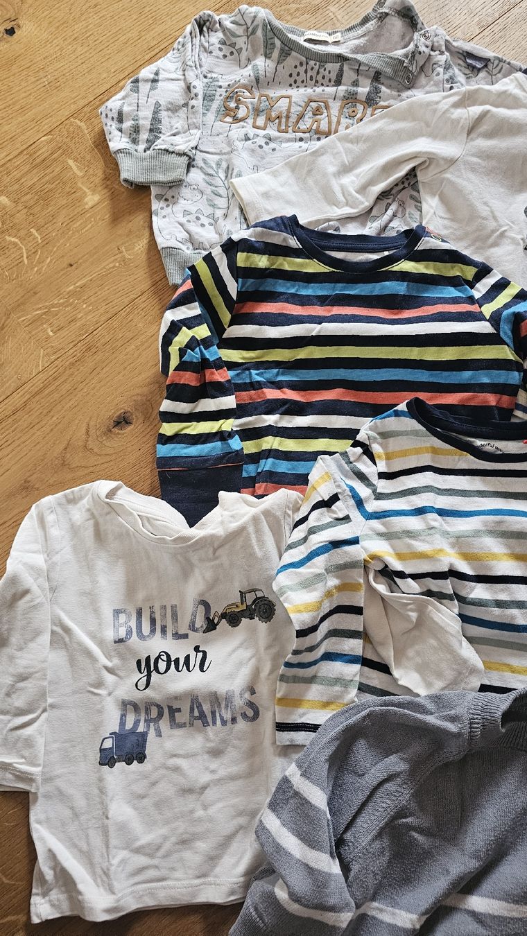 Ensembles coordonnés: 11 Langarmshirts & dünne Pullis Gr. 62-84 – D'occasion à Freienstein par BobbyMia 1