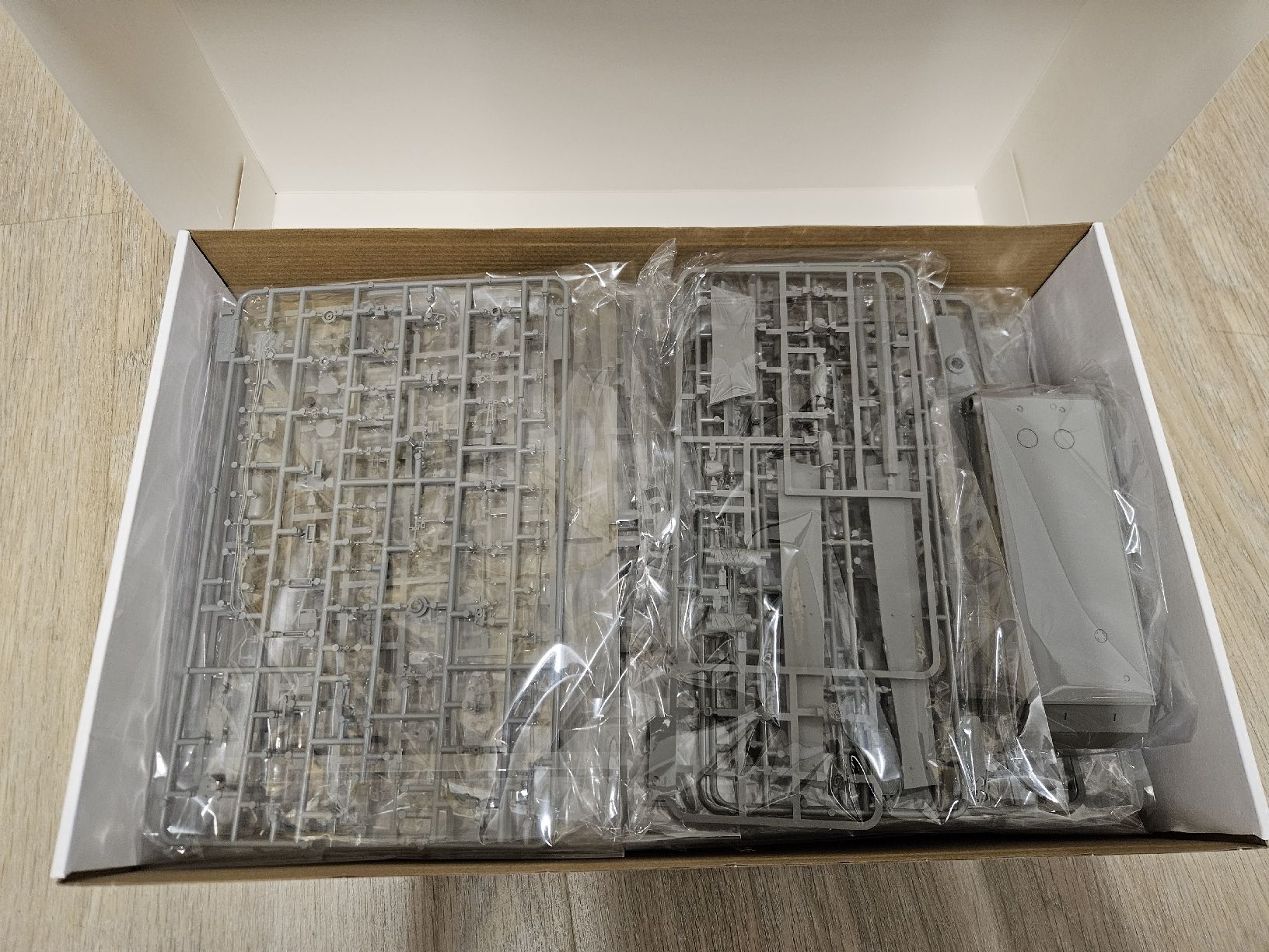 Kits de montage: Modellbausatz Panzer 4in1 1/35 neu – Neuf avec emballage d'origine à Dübendorf par EisenringJan 5