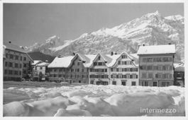 Glarus GL // Februar 1951 Schnee Häuser