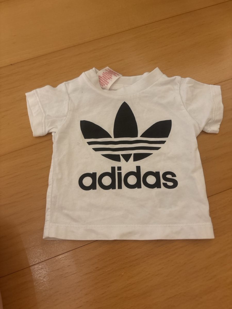 Camicie, T-shirt & Polo: Adidas Shirt Grösse 68 – Usato da Hofstetten SO venduto da kar_2l9m