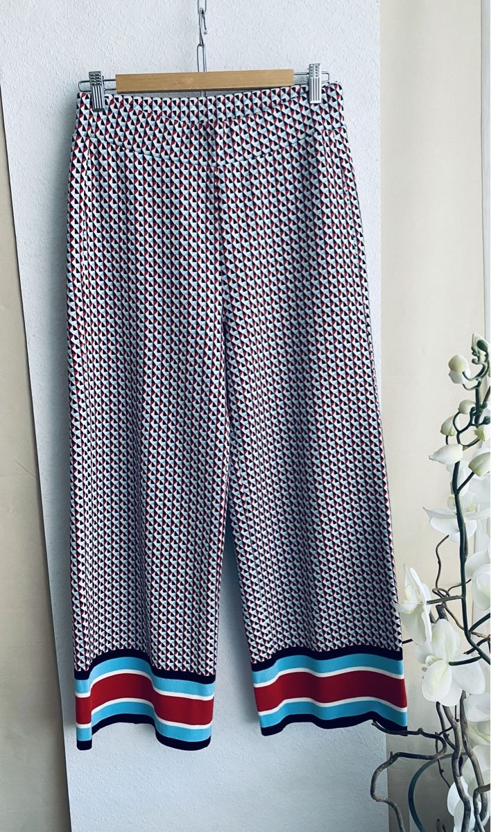 Marc Cain Lotti di vestiti: Set: MARC CAIN Strickhose Gr.3 ESKADA Strickoberteil, Tasche – Usato da Affoltern am Albis venduto da Elenaki67 2