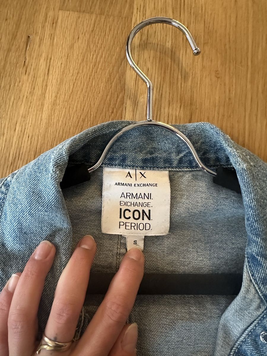 Armani Giacche: Armani Jeansjacke wie neu – Usato da Zürich venduto da Katjamar 2