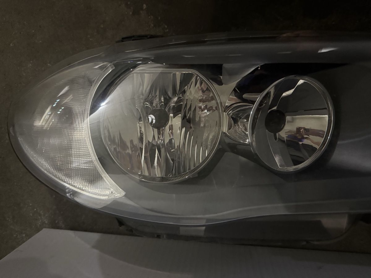 BMW Phares: BMW Scheinwerfer Modell E82/E88 – D'occasion à pratteln par Bogi94 3