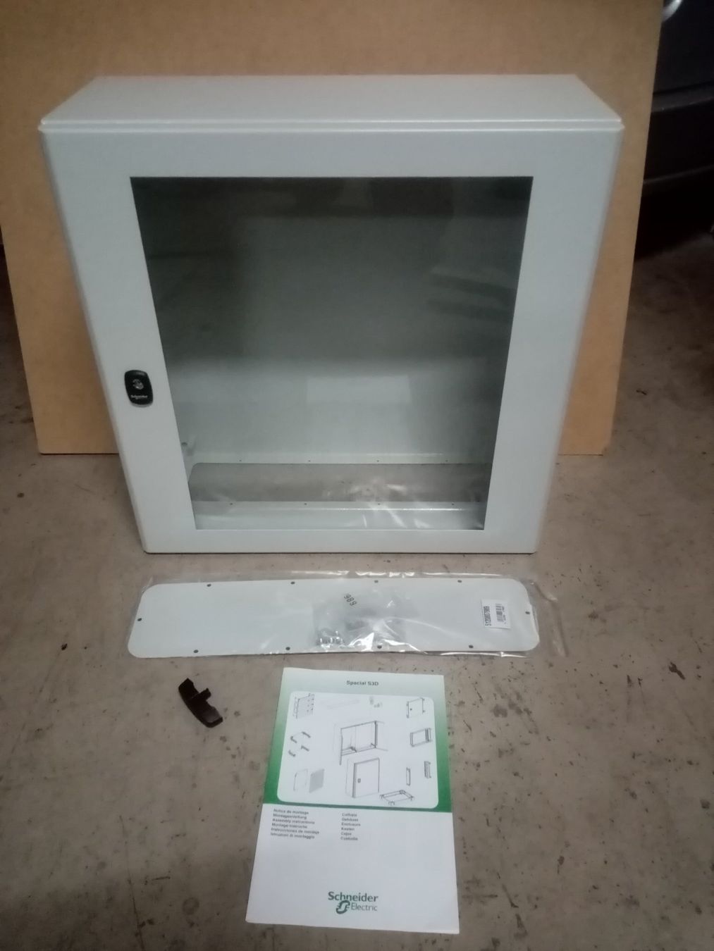 Alimentazione elettrica: Tableau électrique Schaltkasten Schneider – Nuovo e nell'imballaggio originale da vevey venduto da davechop