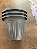 3.Plastiktöpfe schwarz 