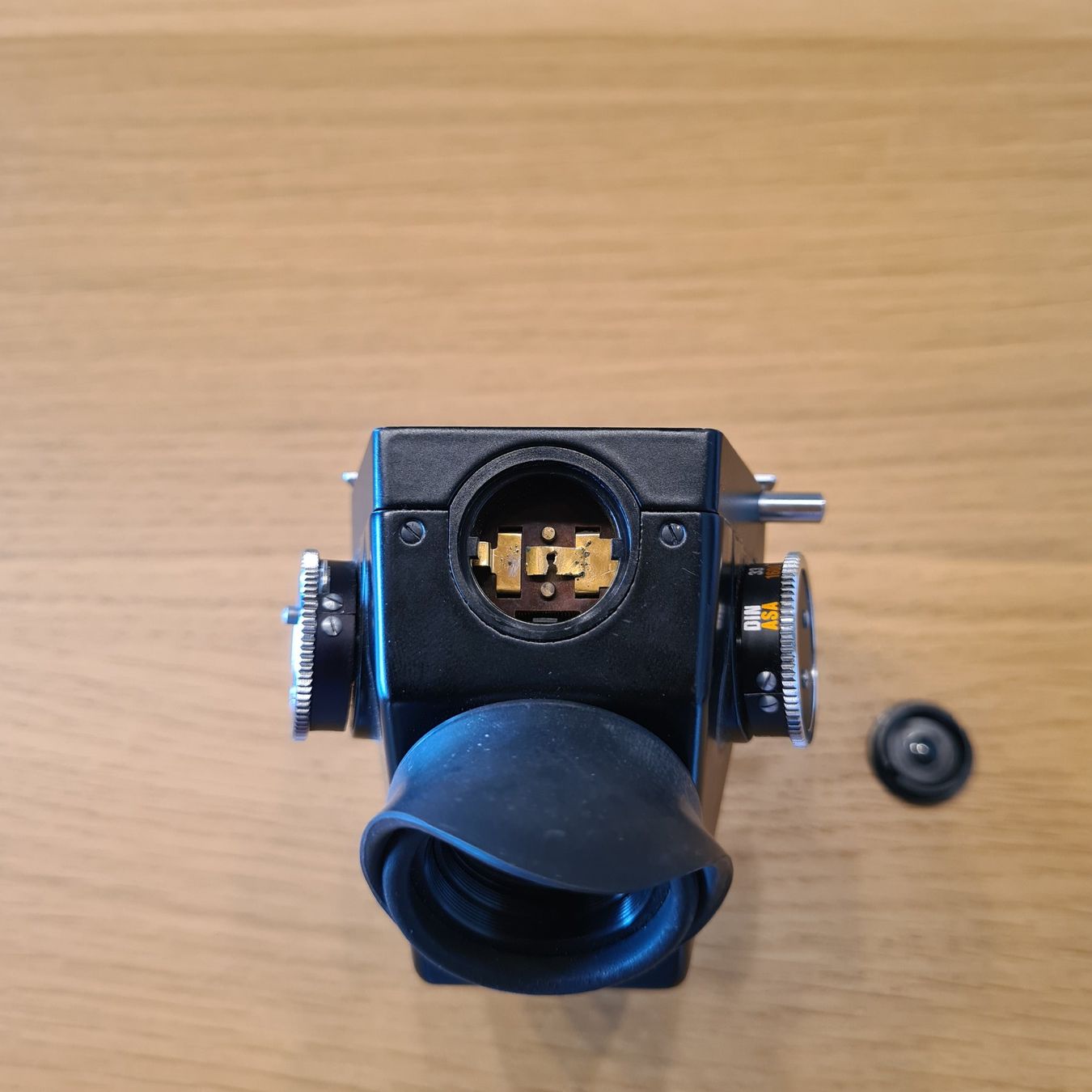 Hasselblad Fotocamera: Hasselblad TTL 52051 Prismensucher – Usato da Weinfelden venduto da jri_58lq 6