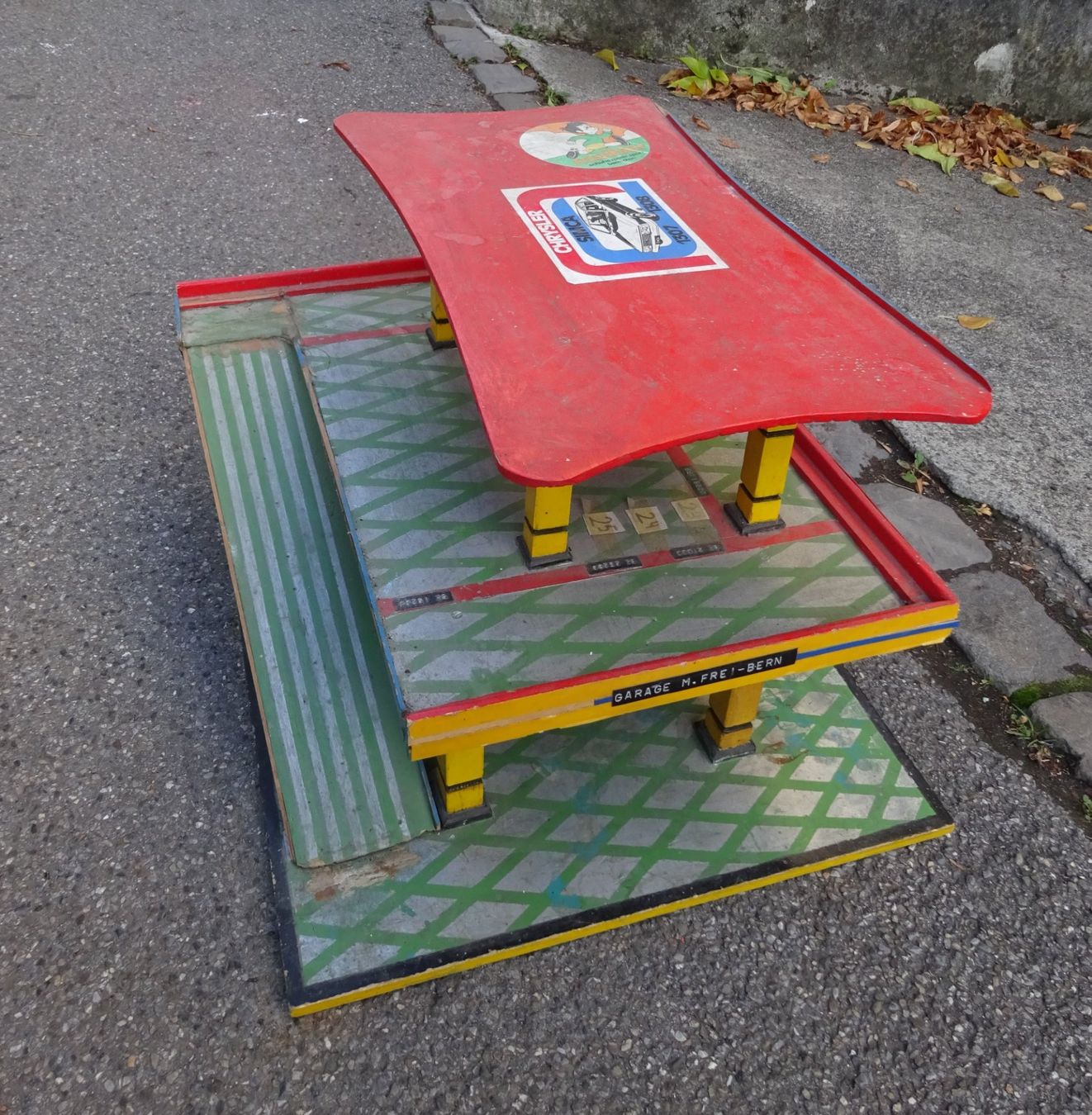 Giocattoli: Spielzeug Garage aus Holz – Usato da Bern venduto da Philipp8578 1