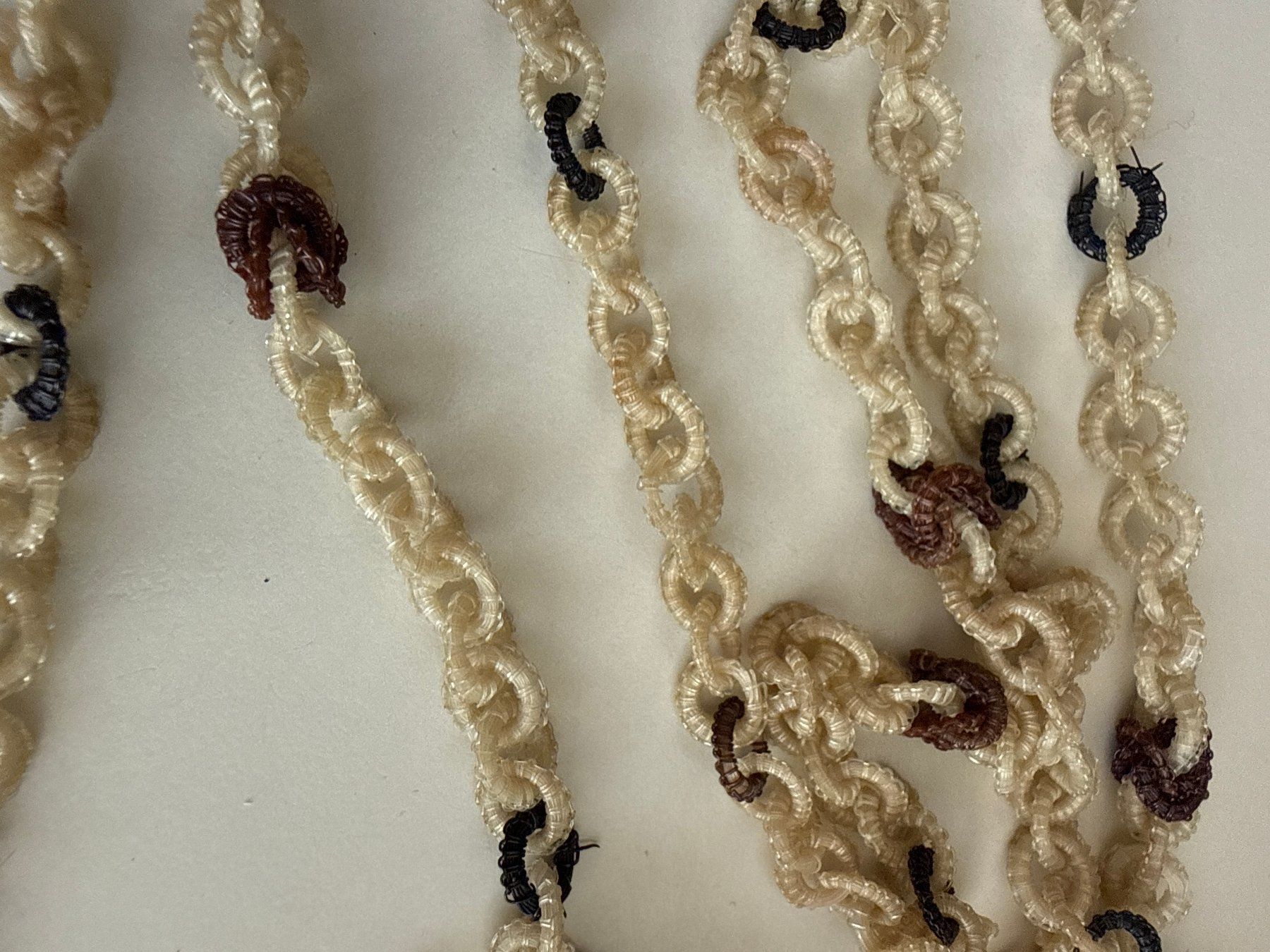 Catenine: Collier ancien en crin de cheval  – Usato da Onex venduto da Tonihart 2