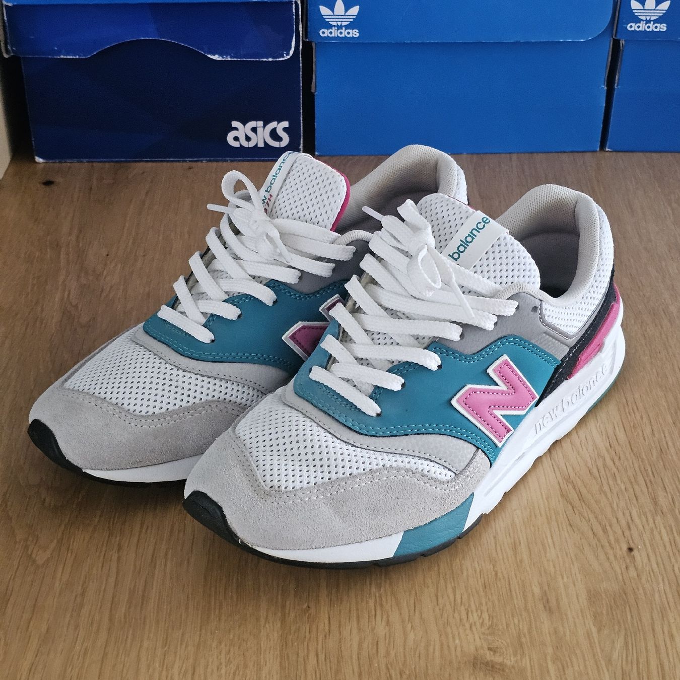 New Balance Scarpe da uomo: New Balance 997h taille 40 – Usato da rolle venduto da Noma-collectible 1