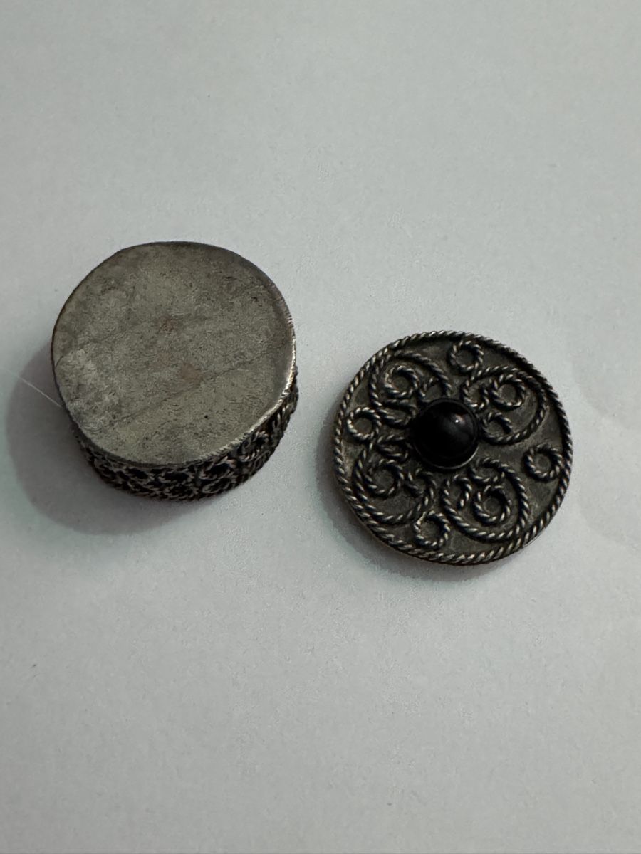 Sonstige Kosmetik & Pflege: Silber Pillendose mit Onyx – Gebraucht aus Muttenz von einfach-schoen 2