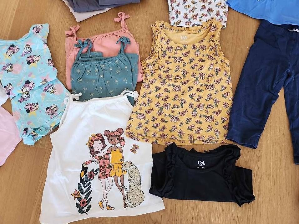 Lotti & Set di vestiti: Kleiderpaket Grösse 110 – Usato da Winterthur venduto da kyubi 1