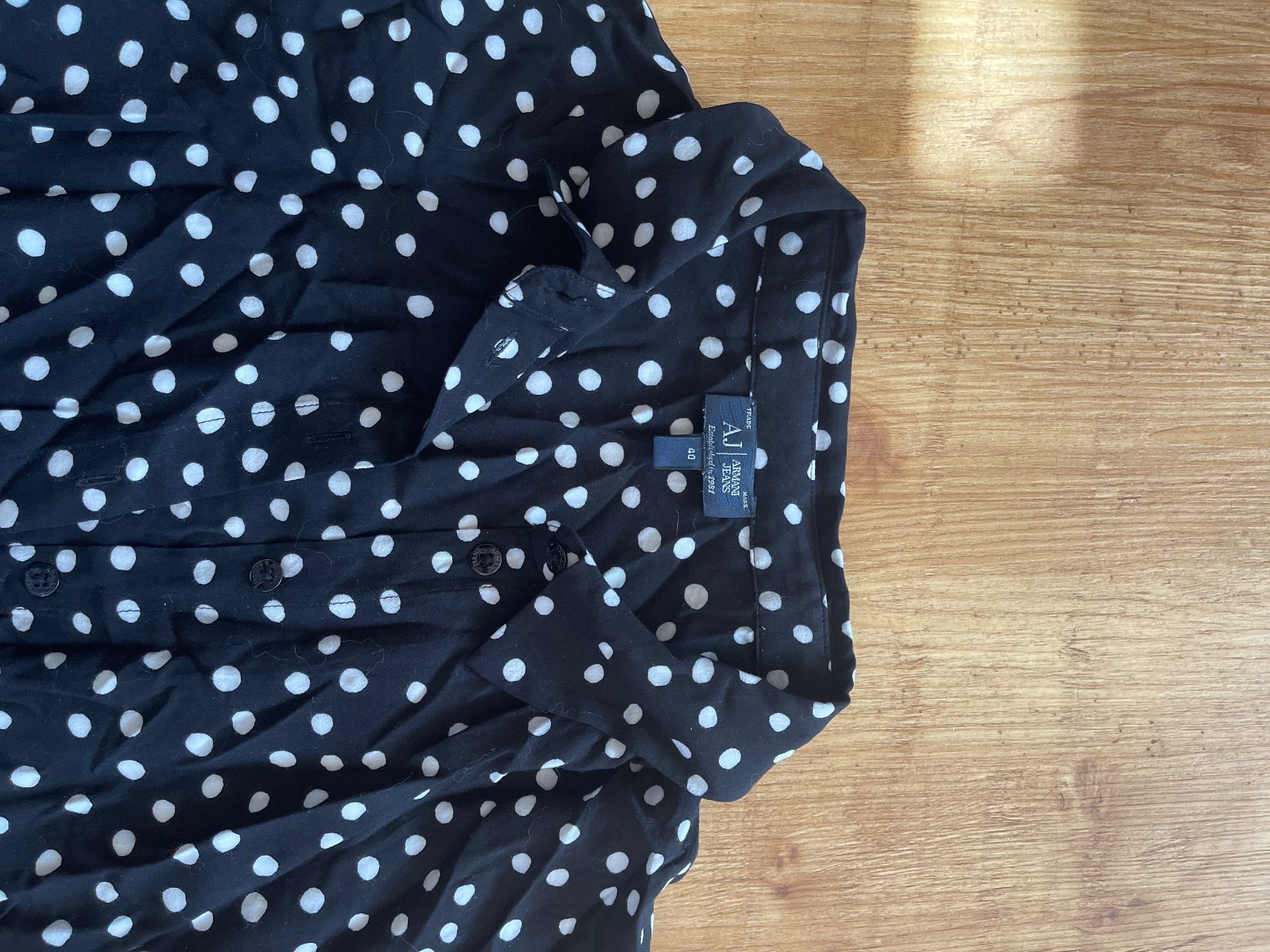 Armani Camicette: Damen Armani Bluse – Usato da Vella venduto da Buendnersteinbock 1