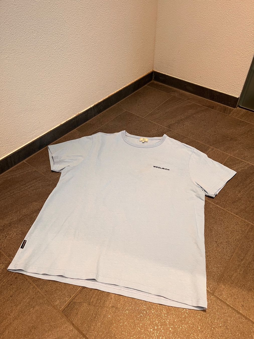 T-shirt: T-Shirt Woolrich – Usato da Hinwil venduto da Oivil04 2