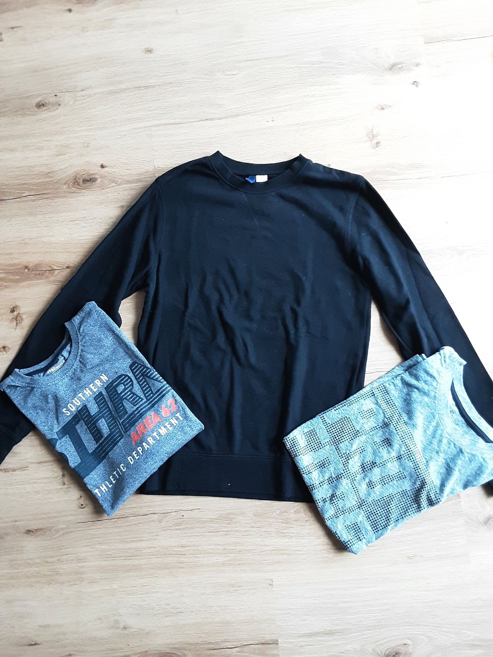 Lotti di vestiti: Kleiderpaket Gr. S – Usato da Altdorf UR venduto da Brandli 2