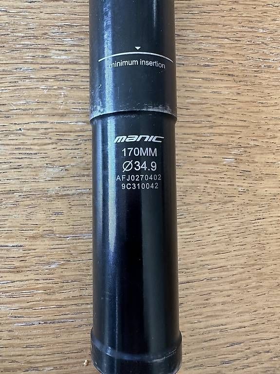 Pezzi di ricambio: Dropper Sattelstütz 170mm 34.9 – Usato da Wollerau venduto da Porscheteil 1