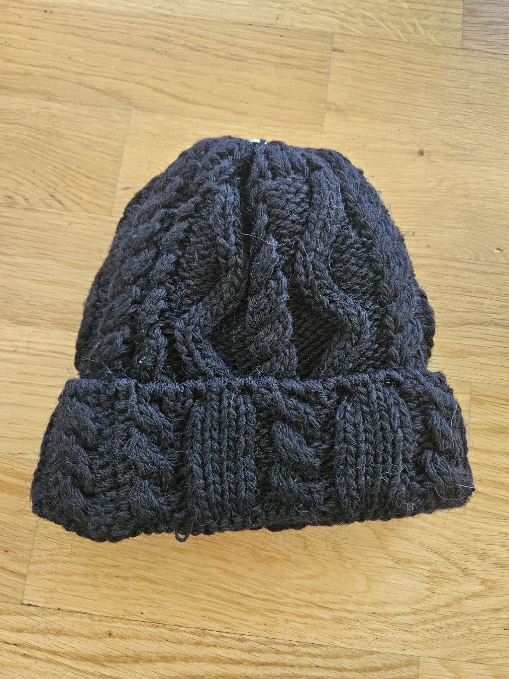 Copricapi, berretti & cappellini: Bonnet Beanie Bear noir avec trois pompons interchangeables – Nuovo e nell'imballaggio originale da Morges venduto da Mlle_Croft_91 3