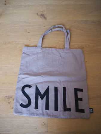 Design Letters Stofftasche/Tote Bag "Smile"