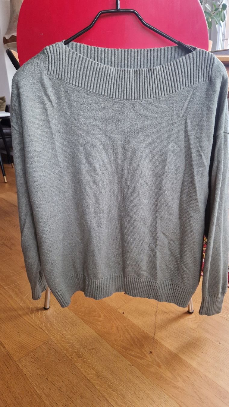 Pullover & Sweatshirts: grüner pullover – Gebraucht aus Zürich von mis_2kxn