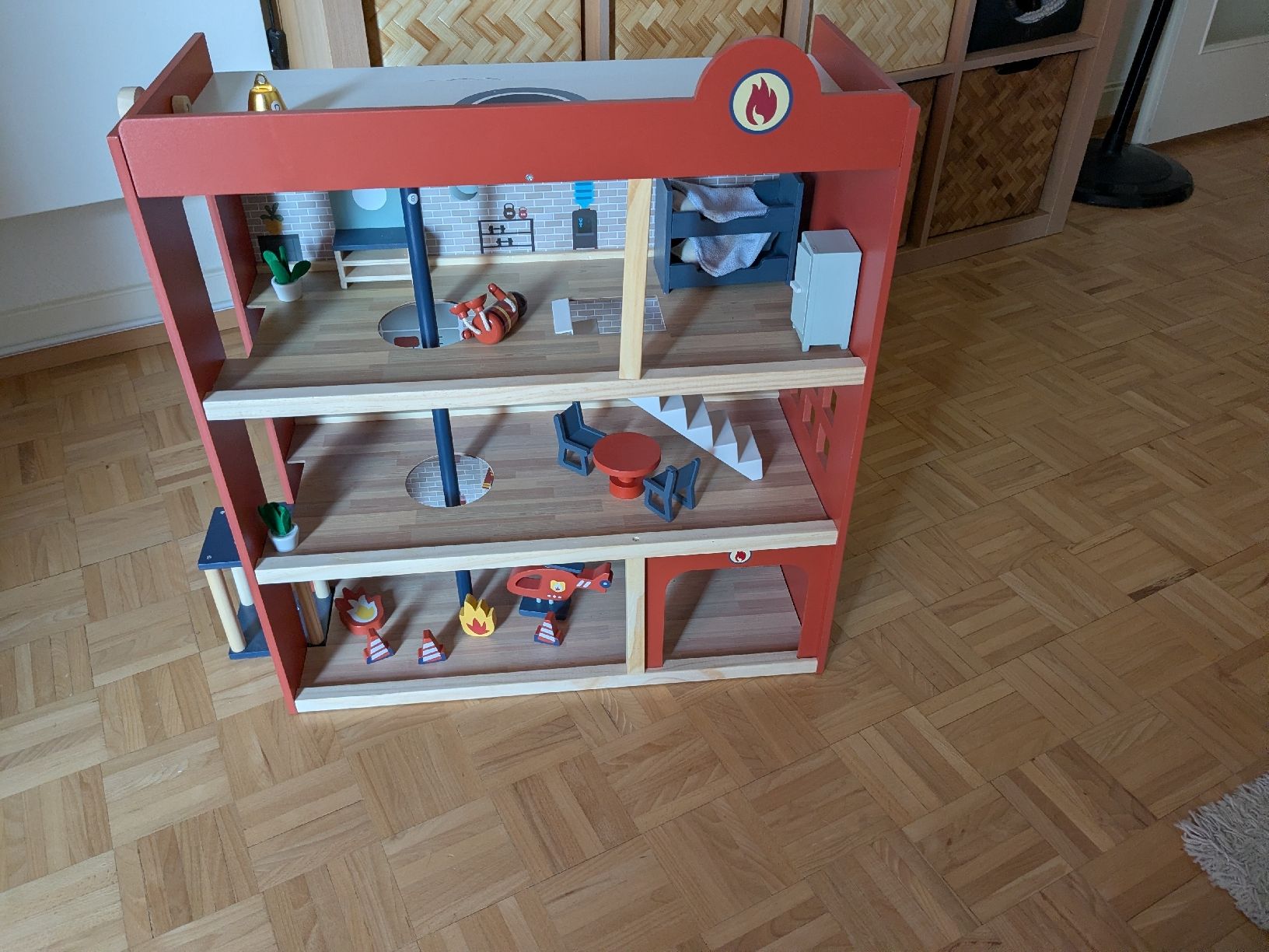 Spielhäuser: Jouet caserne de pompier – Gebraucht aus Lausanne von lin_fz97 2