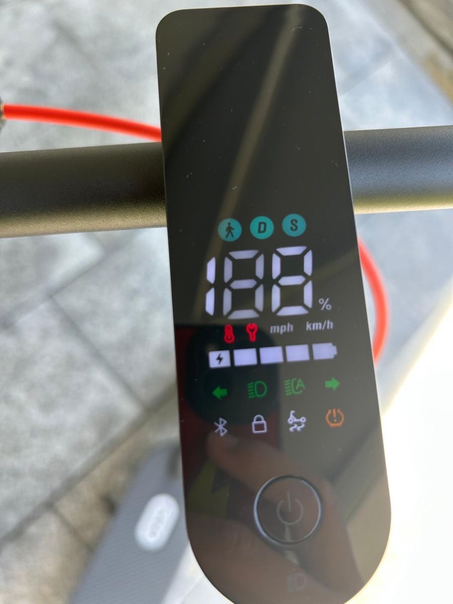 Xiaomi Kickboard: Elektro Scooter 5 PRO Global Edition schwarz Top Zustand – Nuovo e nell'imballaggio originale da Neuenkirch venduto da balani 4
